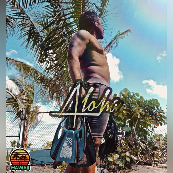 Hi folks! Glad you could tap in and check out the deals. - Picture 3 of 5